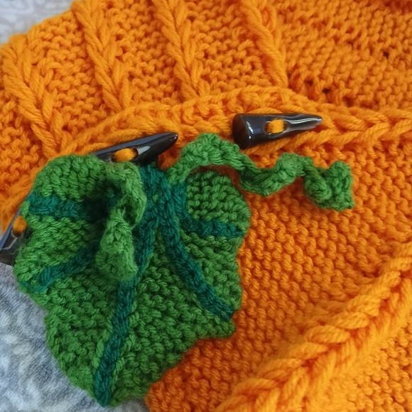 Dragon Wing Cowl Scarf - Pumpkin - Picture 4 of 8